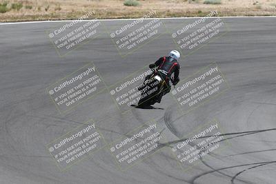 media/Apr-20-2025-AHRMA (Sun) [[393a79c373]]/Race/Group 8/Turn 4b/